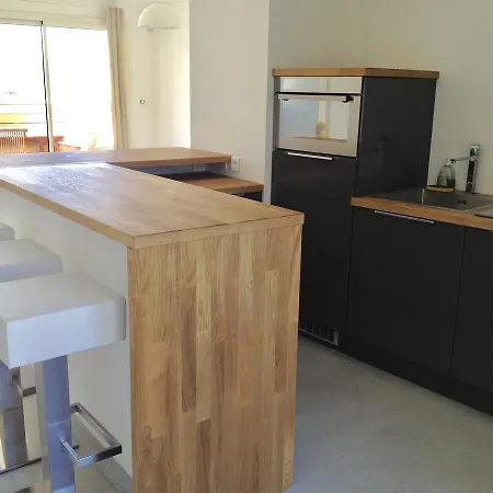 Sea View & Jaccuzzi Appartement Hyères